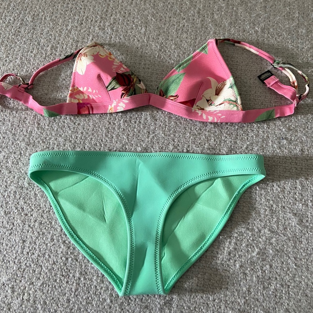 TRIANGL bathing suit